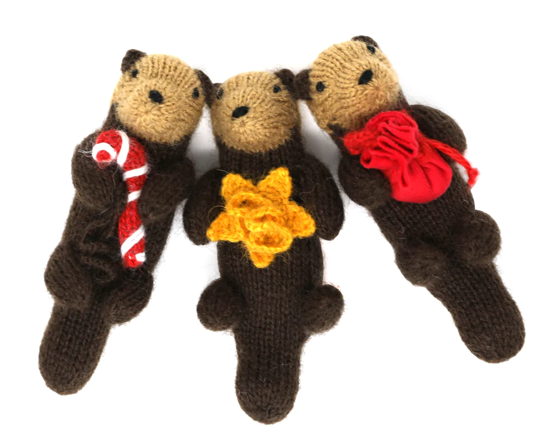 Otter Ornament Set