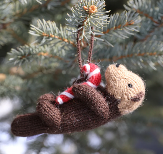 Otter Ornament Set